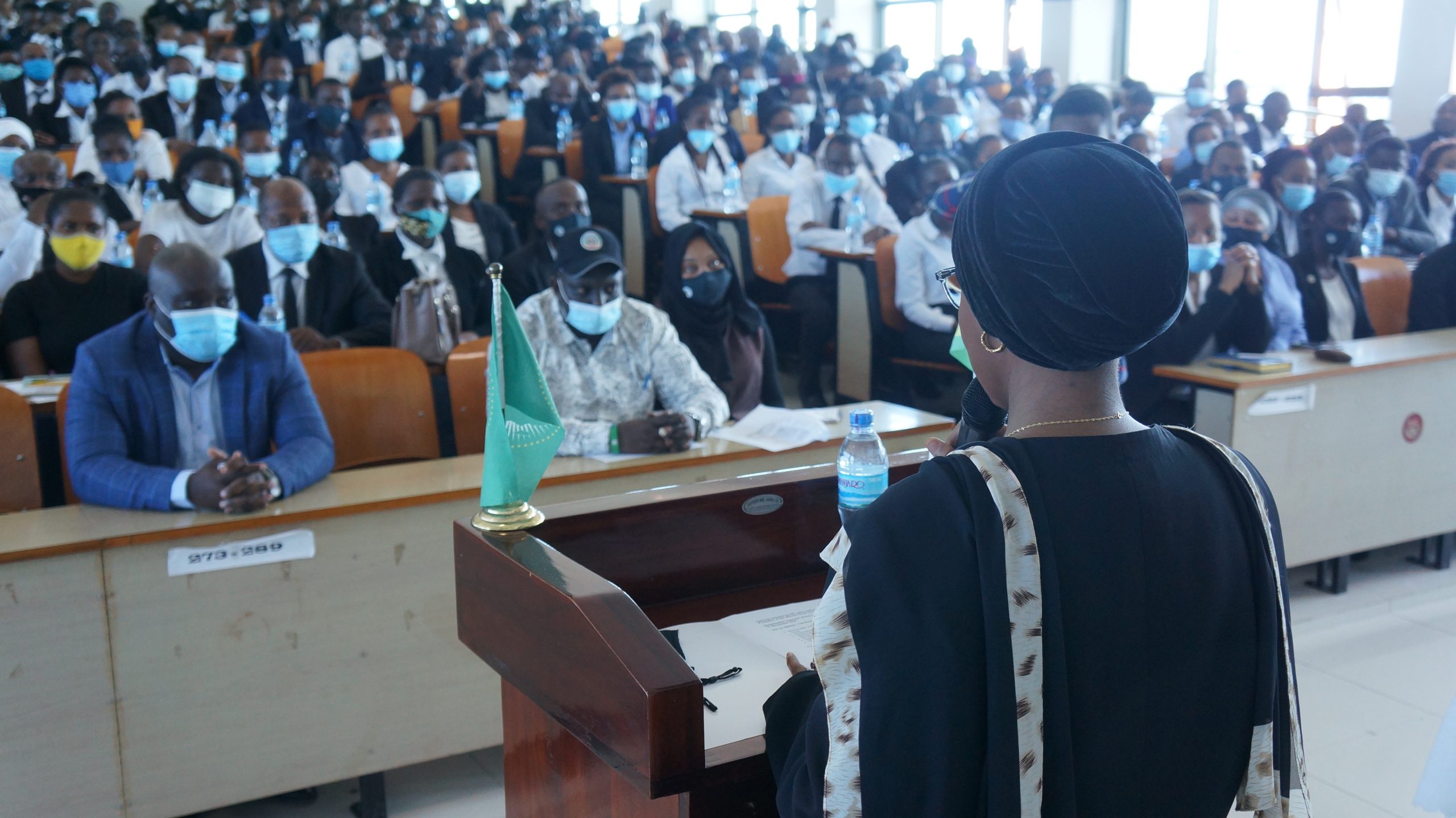 LA COUR AFRICAINE ORGANISE UN SÉMINAIRE DE SENSIBILISATION À L'ECOLE D'AVOCATS DE TANZANIE À DAR ES-SALAAM